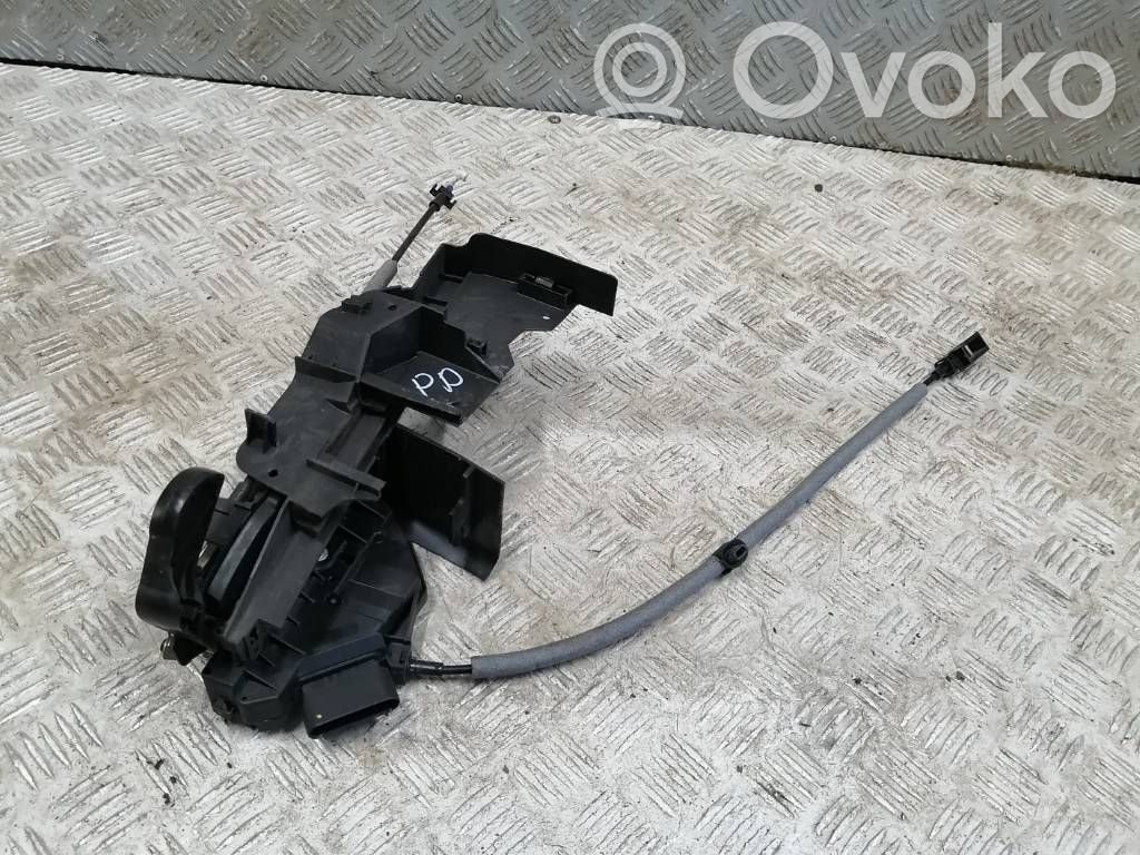 Ford Focus Front door lock 