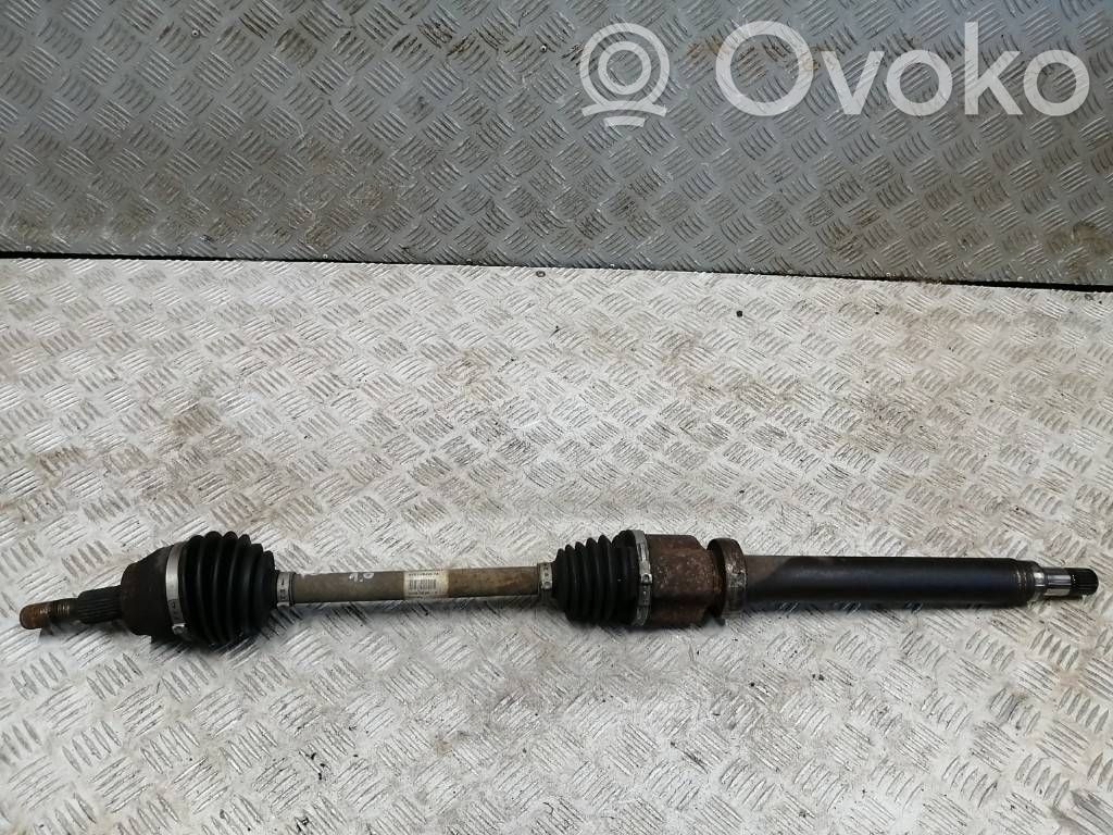 Ford Focus Priekinis pusašis 
