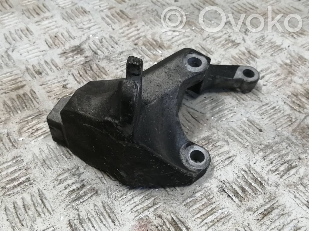 Ford Grand C-MAX Traversă cutie viteze 