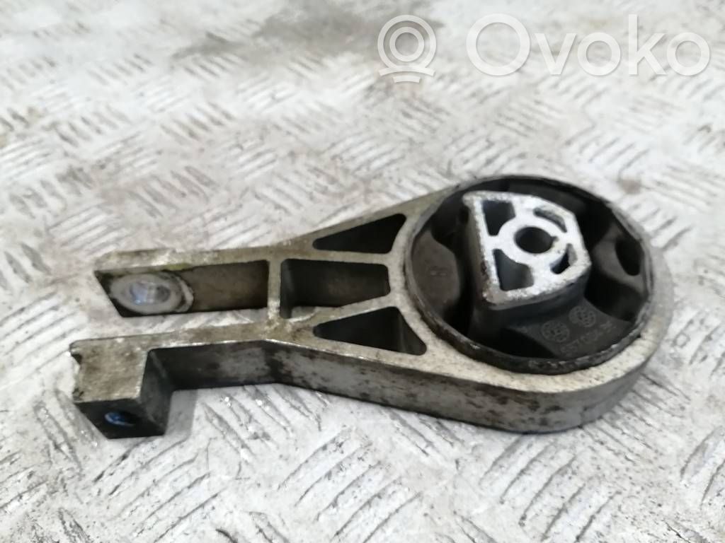 Opel Corsa E Engine mount bracket 