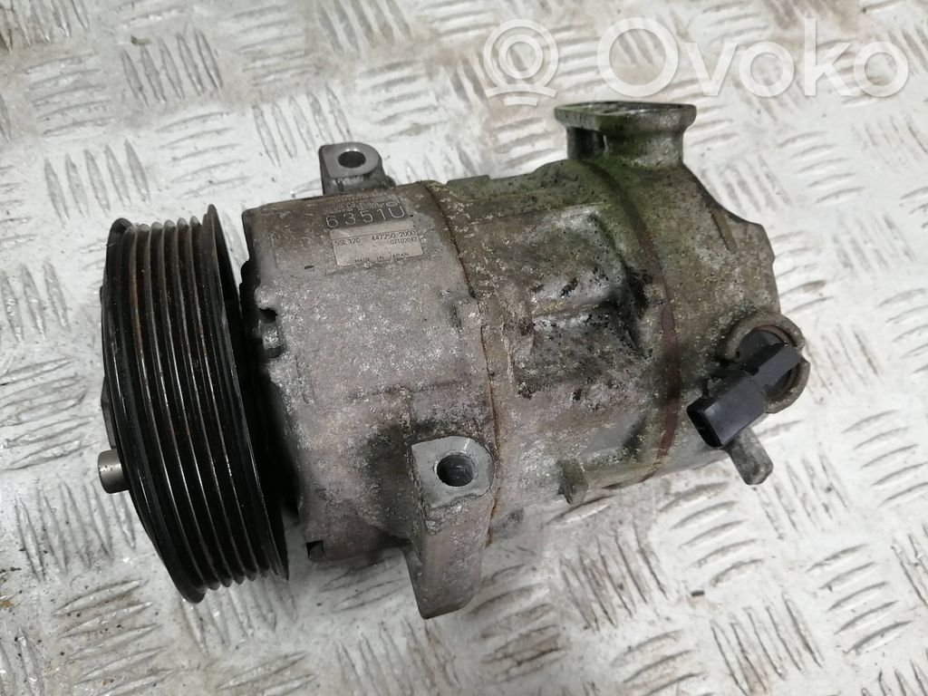 Opel Corsa E Air conditioning (A/C) compressor (pump) 
