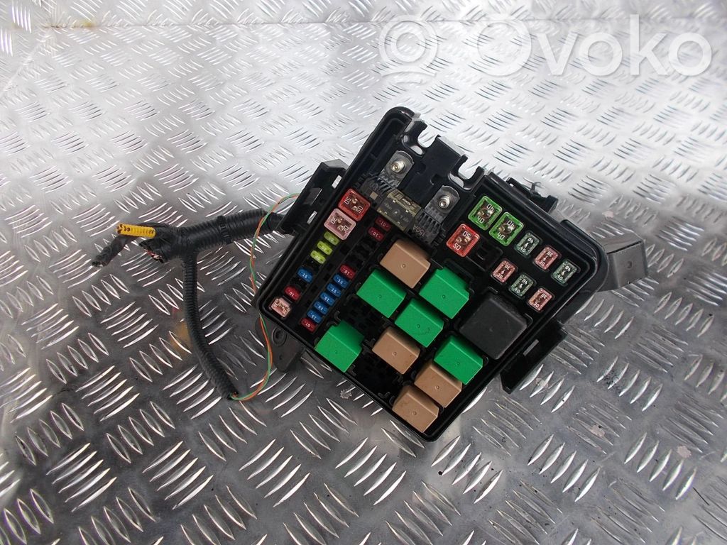 KIA Picanto Saugiklių dėžė (komplektas) 