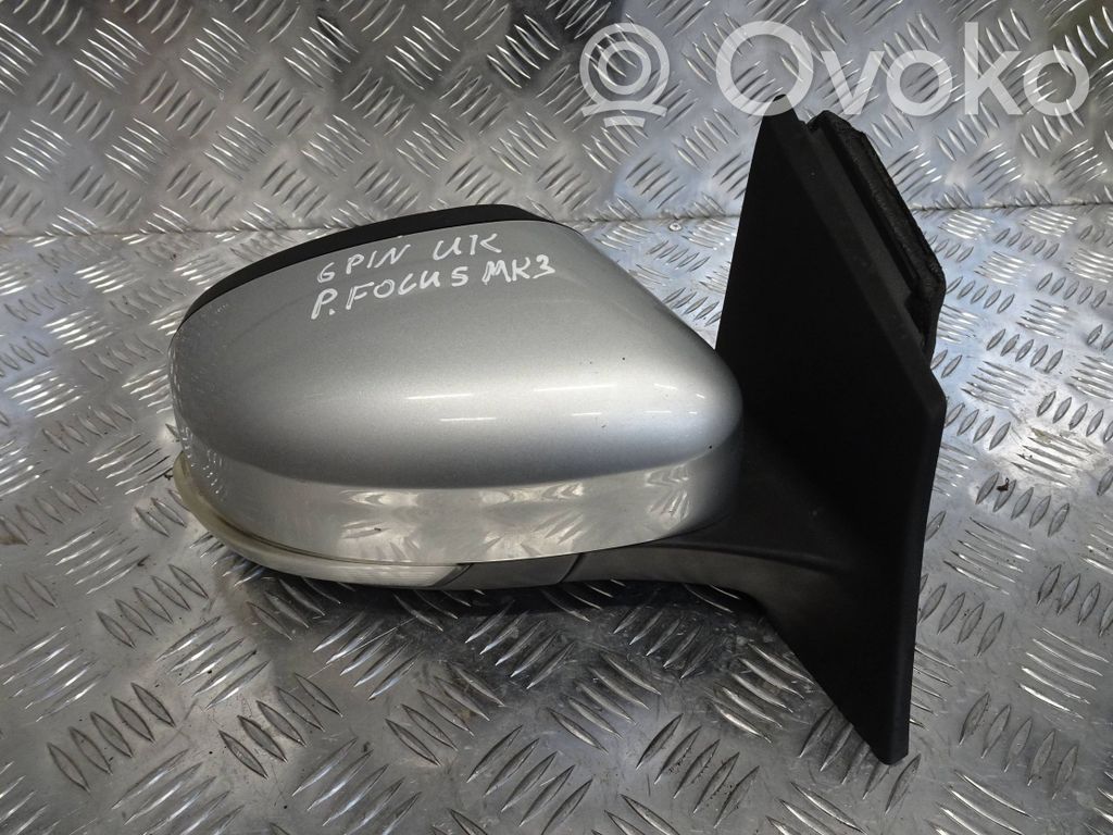 Front door electric wing mirror