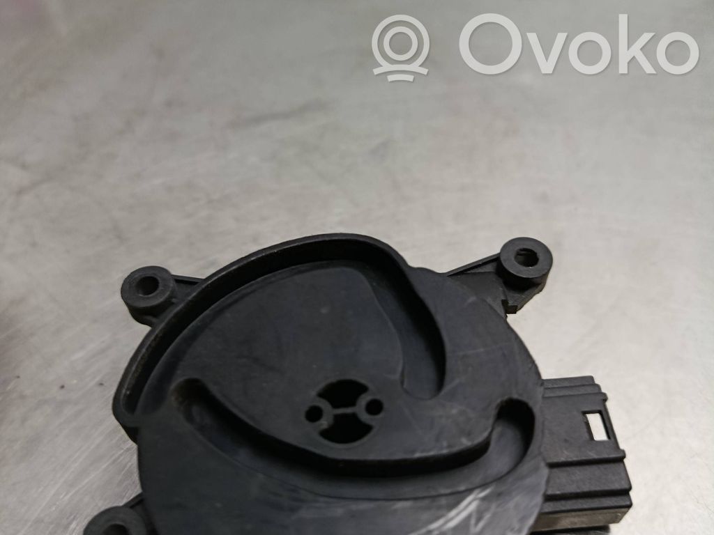 Audi A4 S4 B7 8E 8H Motorino attuatore aria 