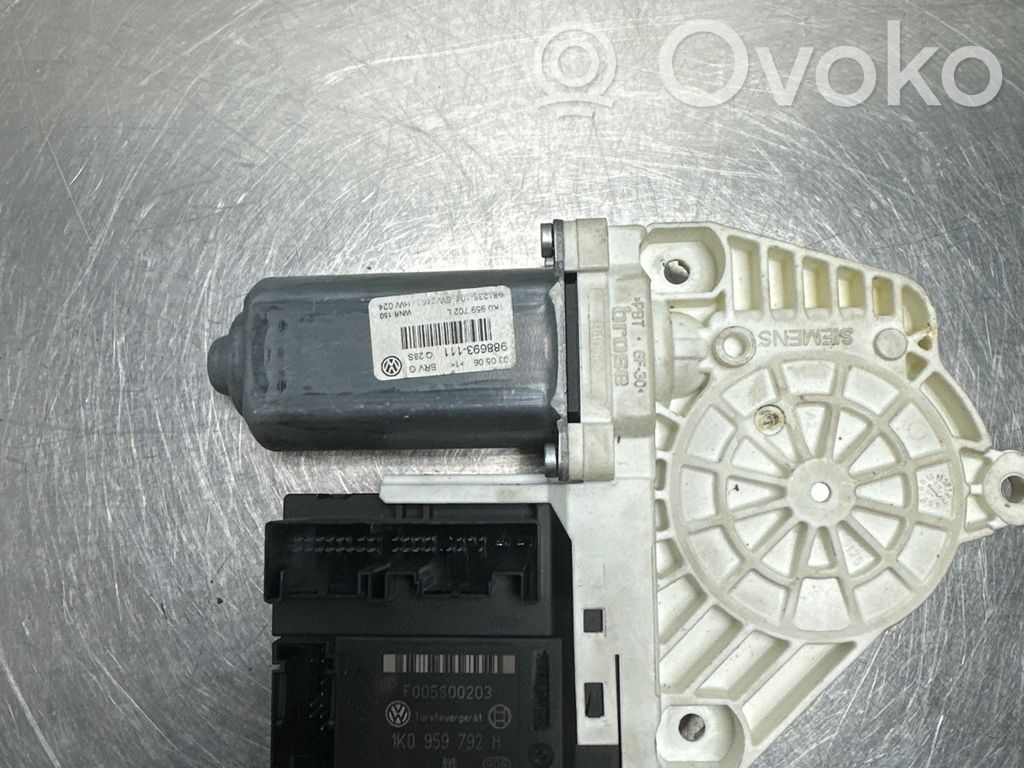 Volkswagen Golf V Silnik regulatora szyby drzwi przednich 