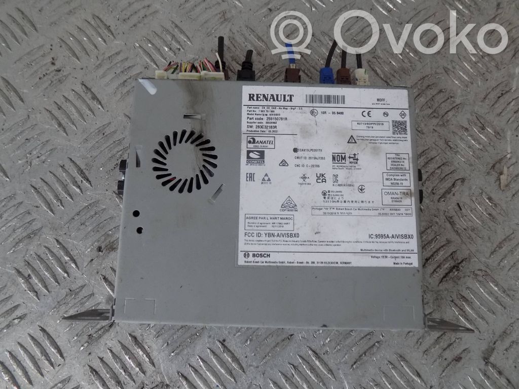Renault Captur II Panel / Radioodtwarzacz CD/DVD/GPS 