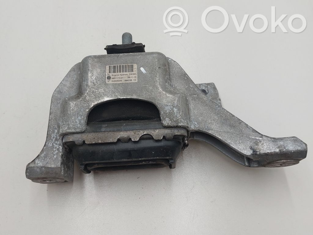 Mini One - Cooper Coupe R56 Engine mount bracket 