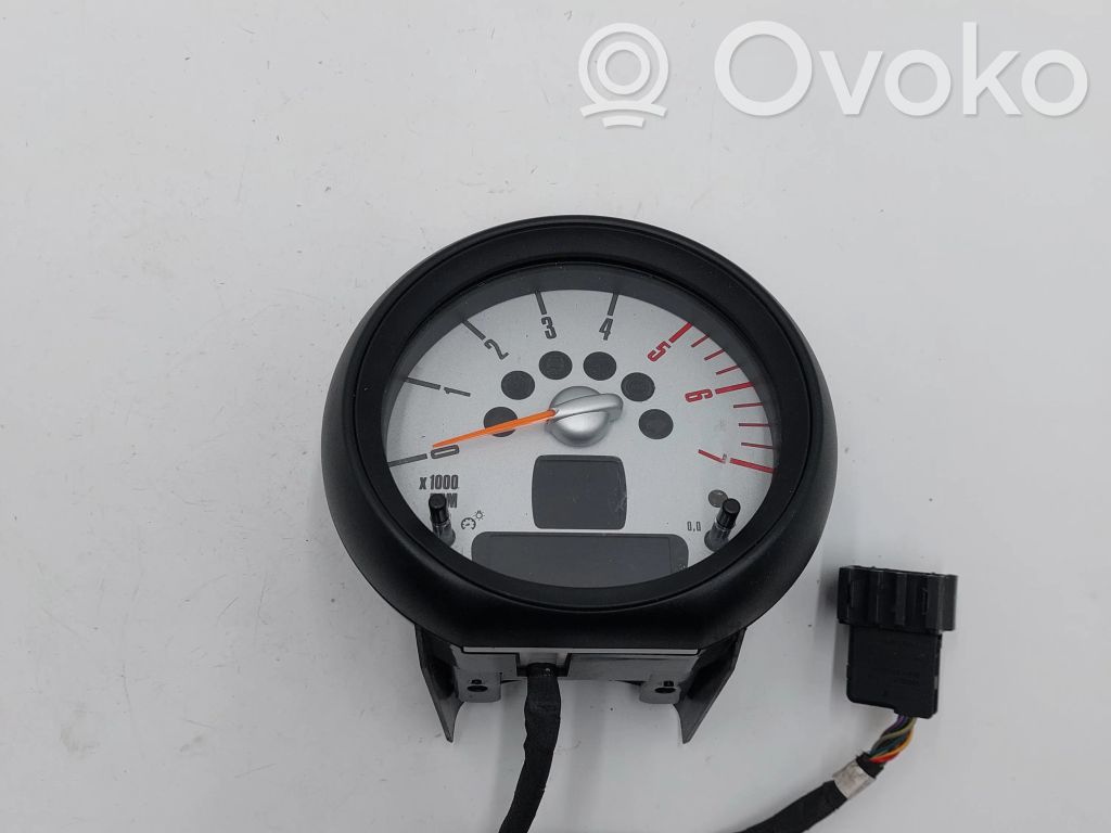 Tachometer   9306256