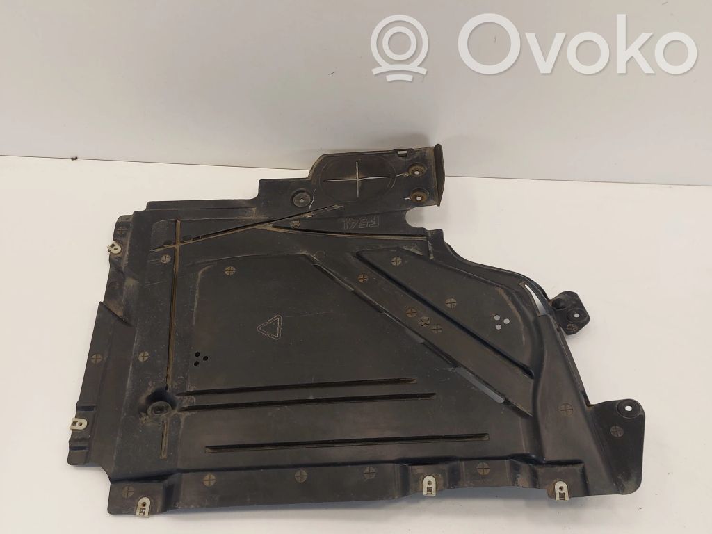 Mini Clubman F54 Protecție centrală motor 
