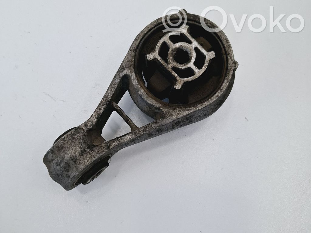 Engine mount bracket   575278