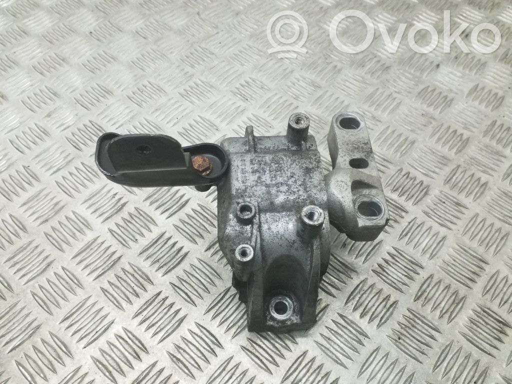 Engine mount bracket   1K0199262CF,1K0199588