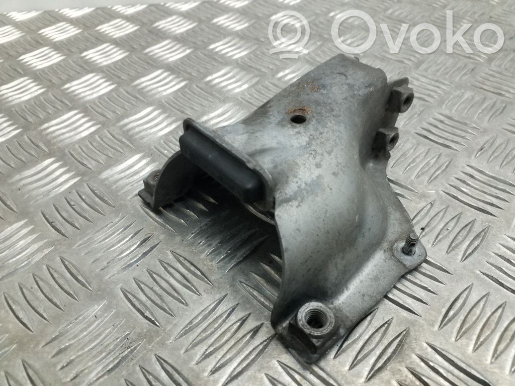 Audi A4 S4 B8 8K Engine mounting bracket 