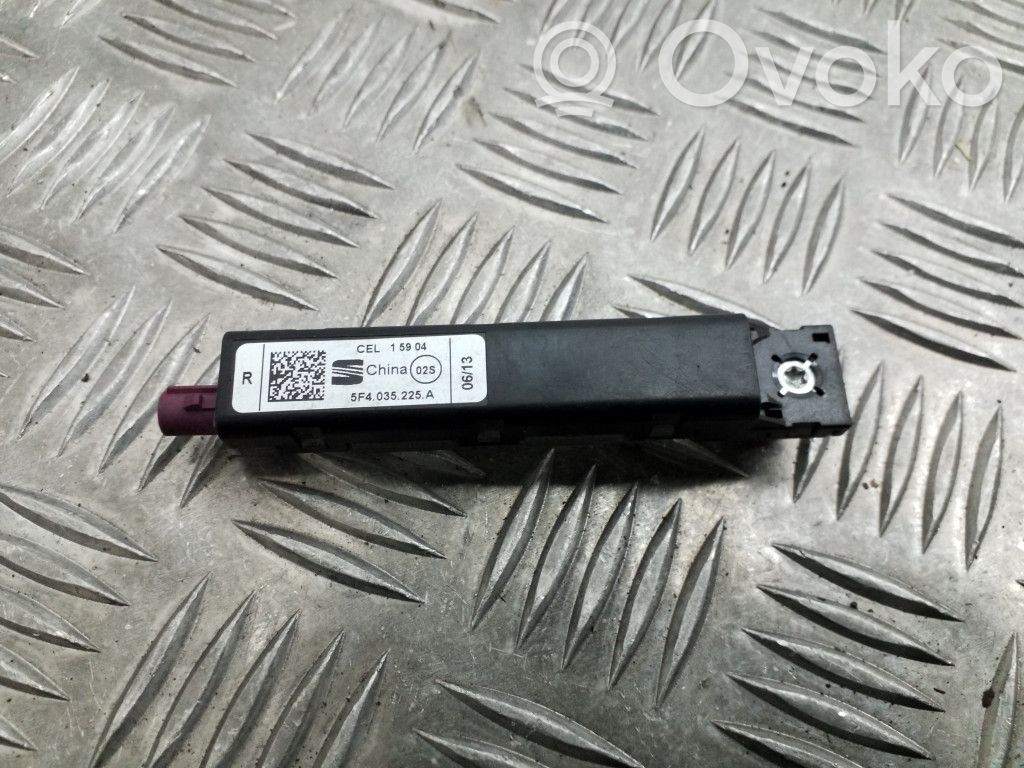 Seat Leon (5F) Aerial antenna amplifier 