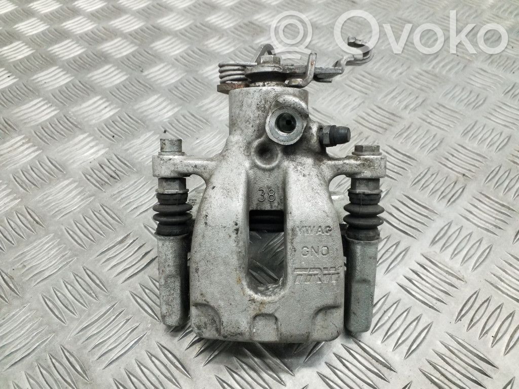 Seat Leon (5F) Takajarrusatula 
