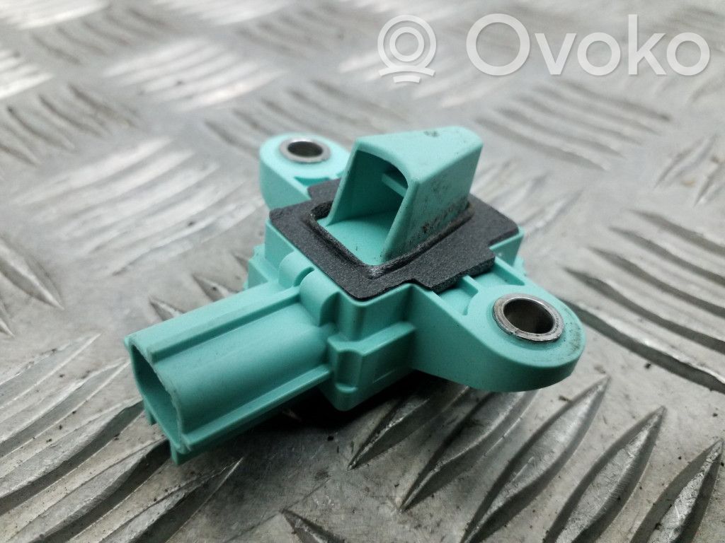 Audi A4 S4 B8 8K Airbag deployment crash/impact sensor 