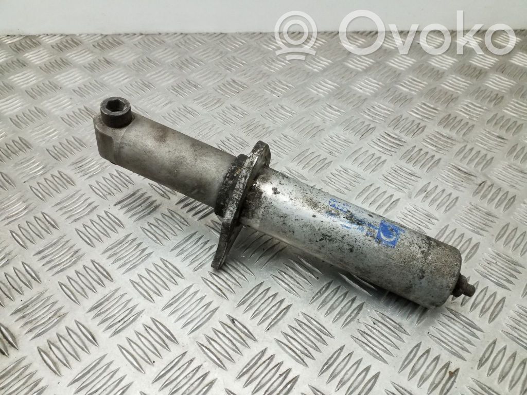 Audi A8 S8 D2 4D Galinis amortizatorius bamperio 