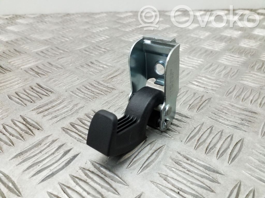Skoda Superb B8 (3V) Tie down hook / loop 