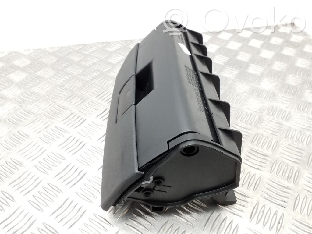 Audi A3 S3 A3 Sportback 8P Caja de herramientas 