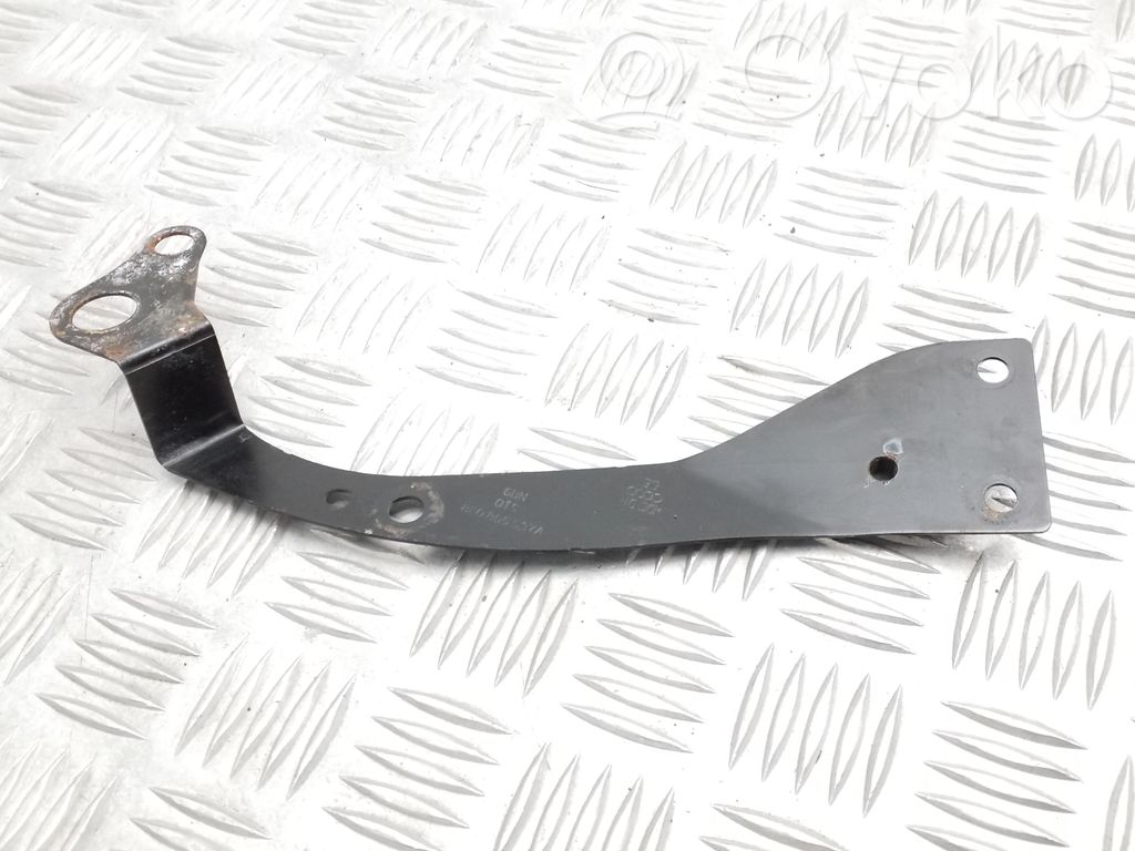Audi A4 S4 B7 8E 8H Radiator mount bracket 