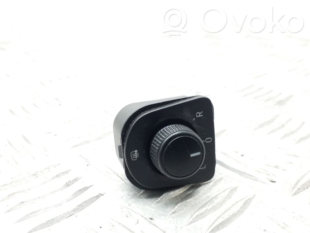 Seat Leon (5F) Wing mirror switch 