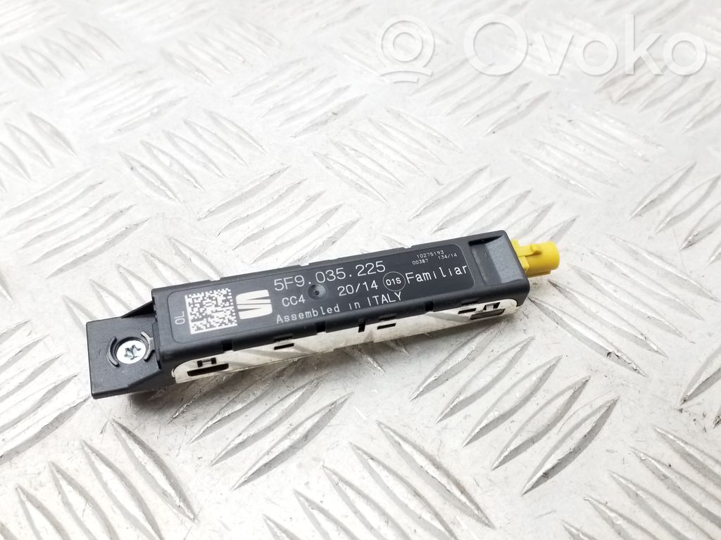 Seat Leon (5F) Antenos stiprintuvas 