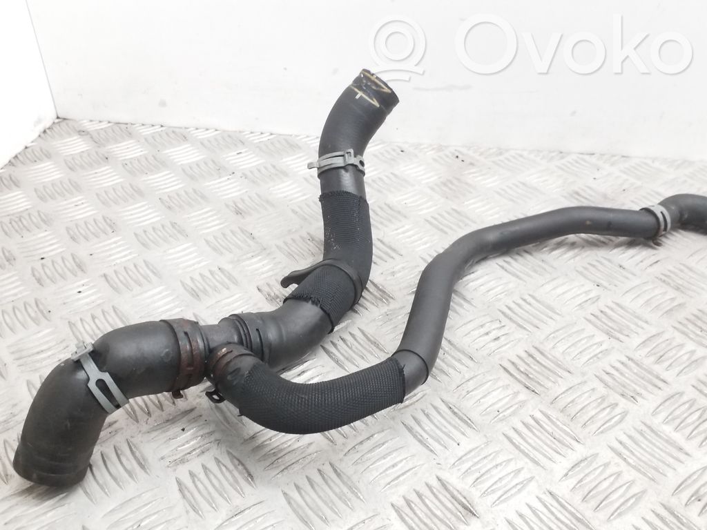 Volkswagen Polo V 6R Engine coolant pipe/hose 