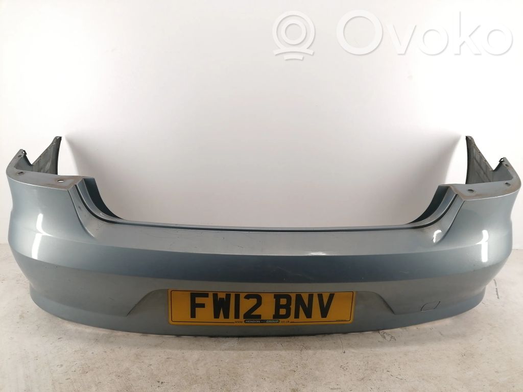 Volkswagen PASSAT B7 Parachoques 