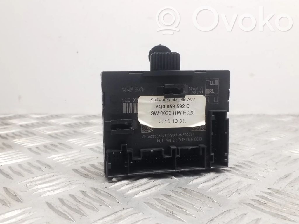 Door control unit/module   5Q0959592C