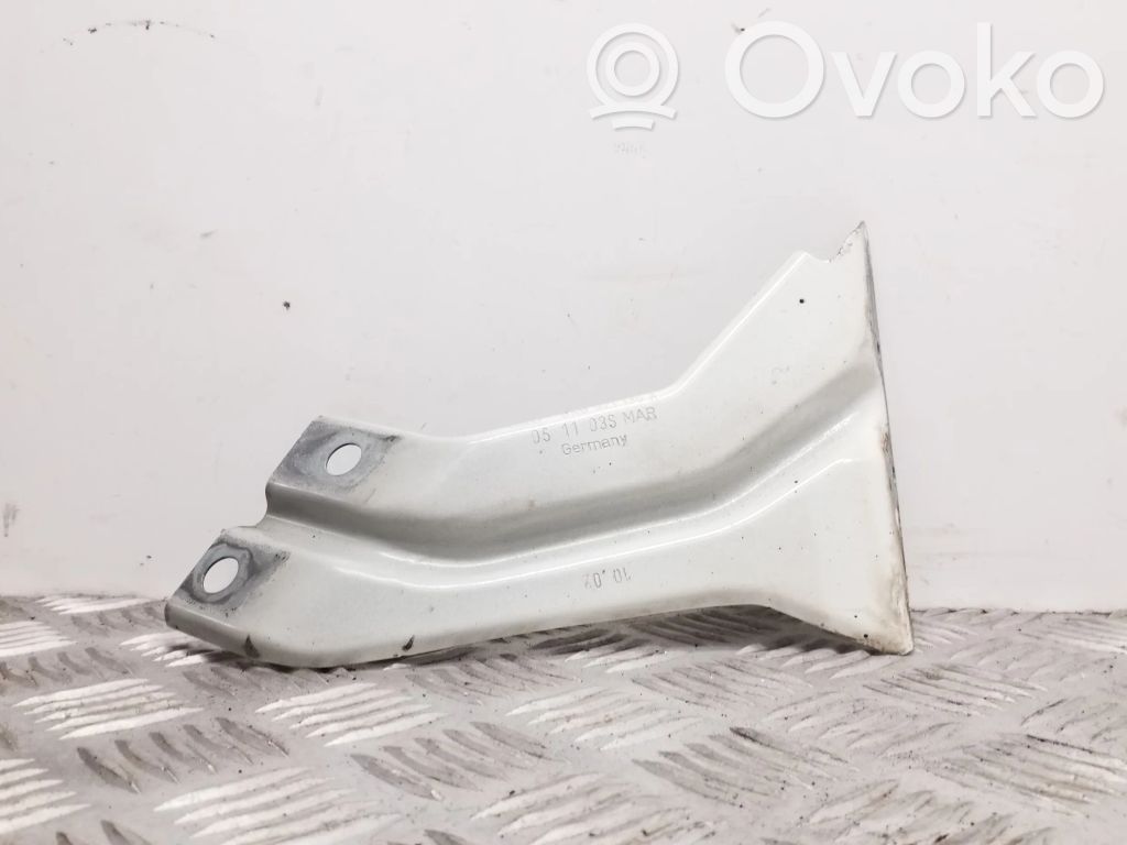 Fender mounting bracket   8X0821135A