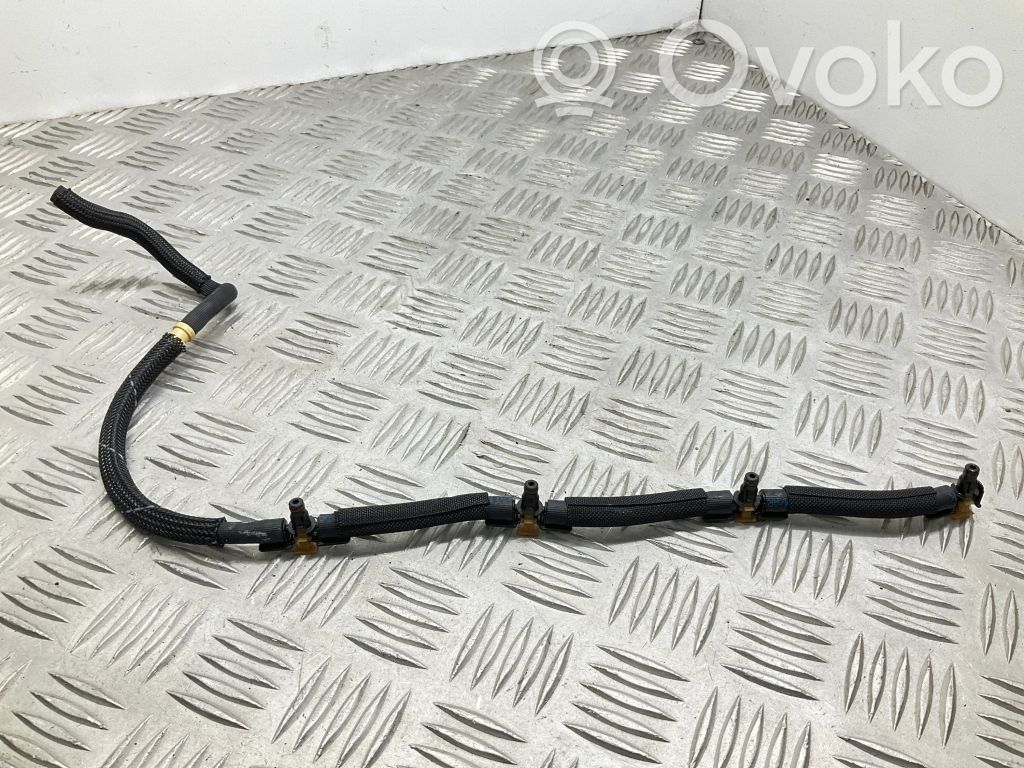 Skoda Superb B6 (3T) Fuel return line/hose 