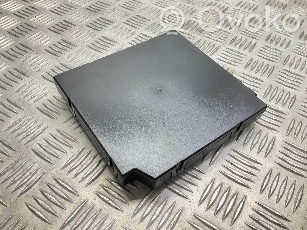 Audi A1 Comfort/convenience module 