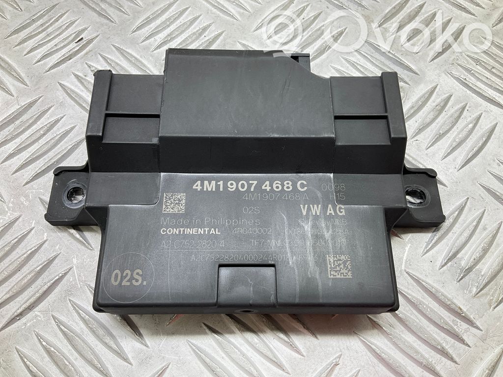 Audi A4 S4 B9 Gateway control module 