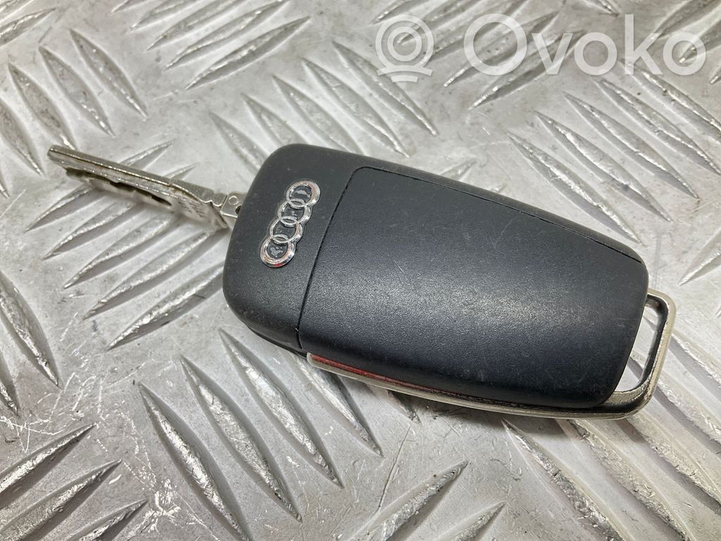 Audi Q3 8U Virta-avain/kortti 