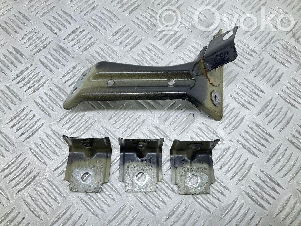 Volkswagen PASSAT B8 Bridă fixare aripă față 