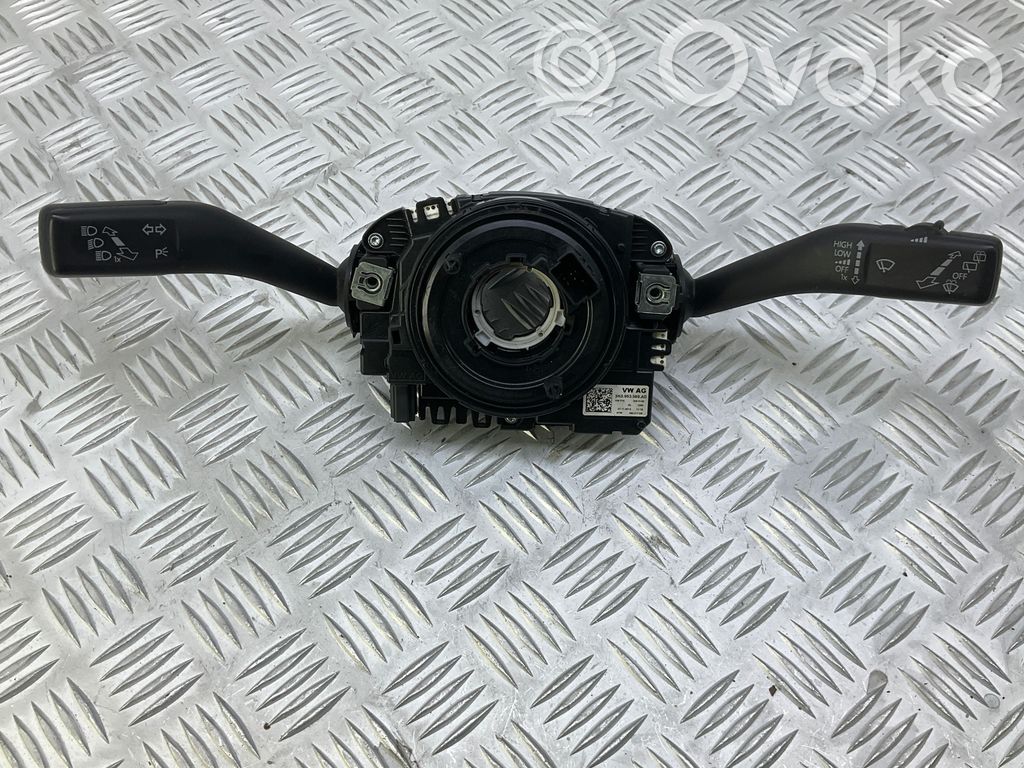 Volkswagen Tiguan Wiper turn signal indicator stalk/switch 
