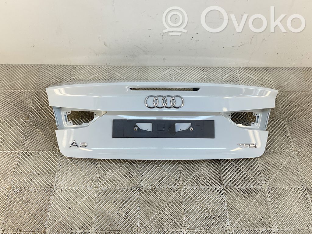 Audi A3 S3 8V Takaluukun/tavaratilan kansi 
