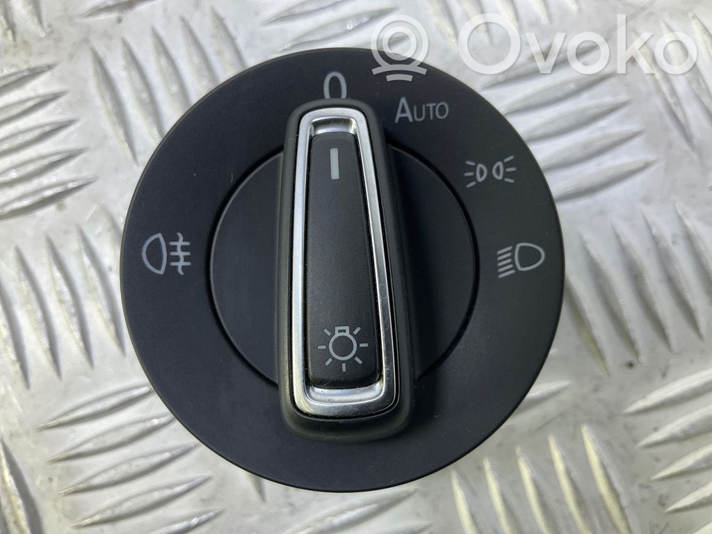 Volkswagen Golf VII Interruptor de luz 