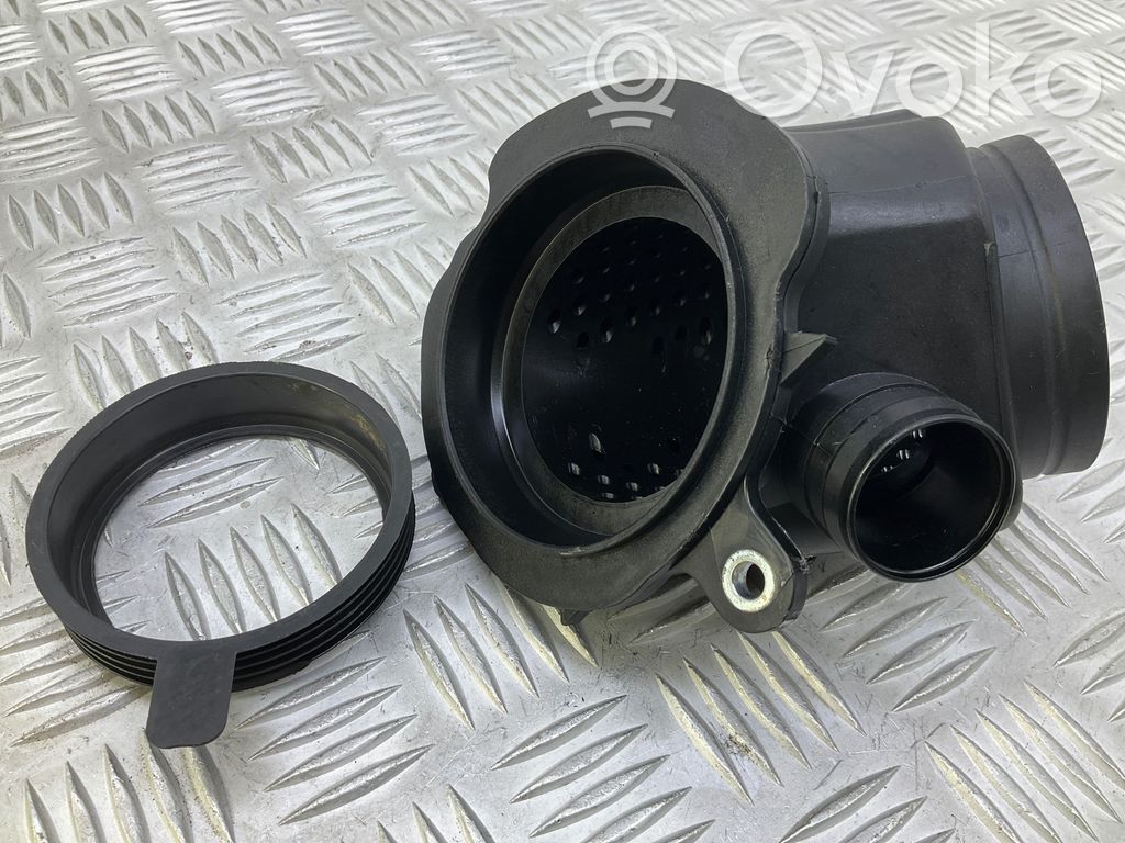 Audi A7 S7 4G Turboahtimen ilmanoton letku 