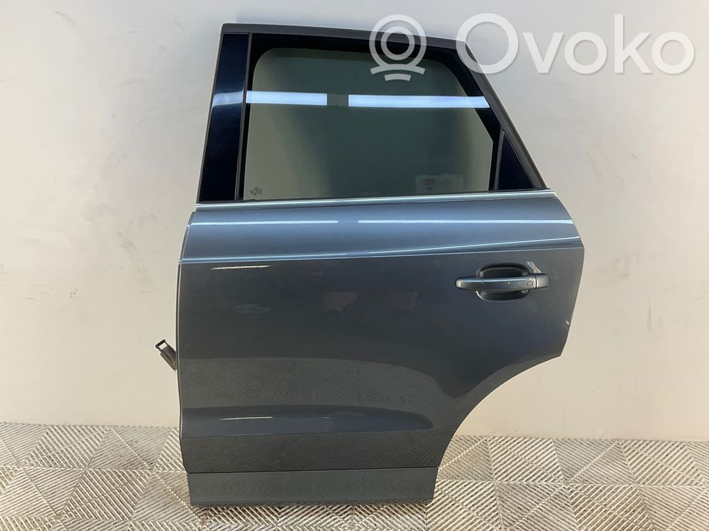 Puerta trasera   8U0833311C