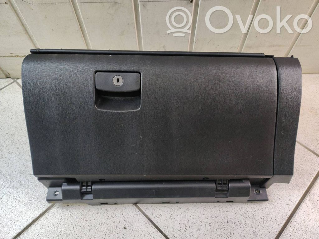 Subaru Legacy Glove box set 