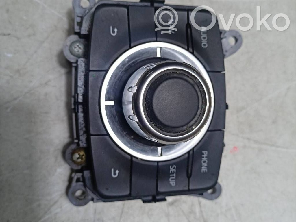 Mazda CX-5 Head unit multimedia control 