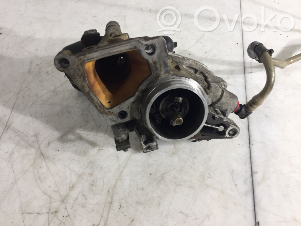 Ford Mondeo Mk III Vakuumo pompa 