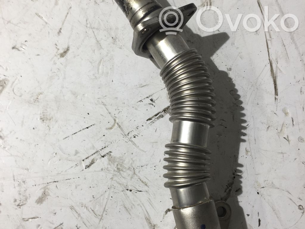 Iveco Daily 6th gen EGR valve line/pipe/hose 