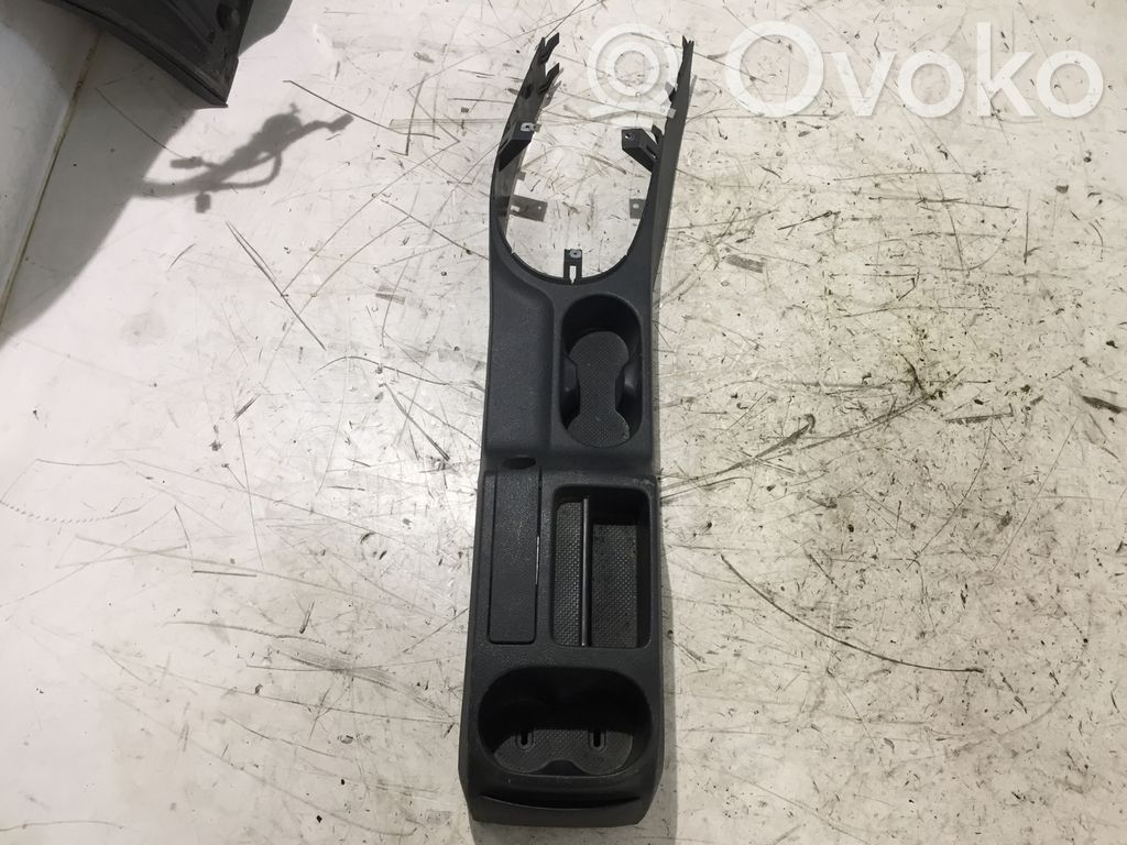 Volkswagen Touran I Cup holder 