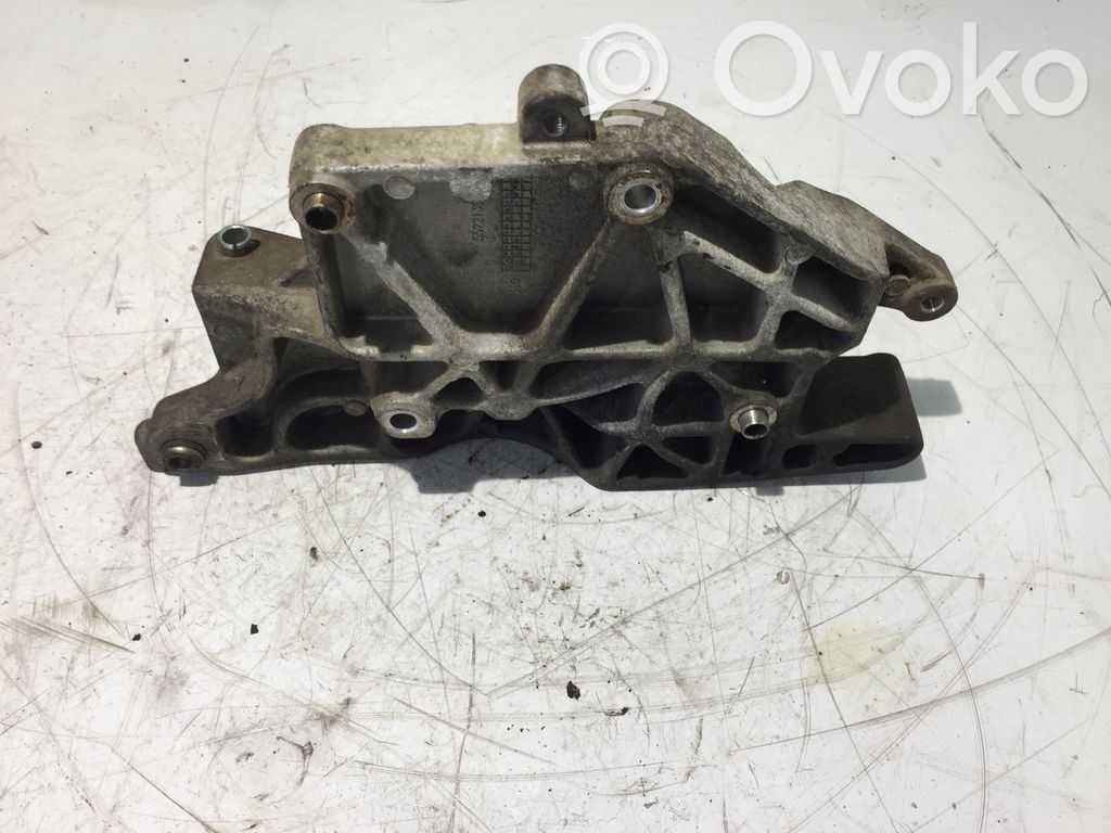 Opel Combo C Variklio tvirtinimo kronšteinas 
