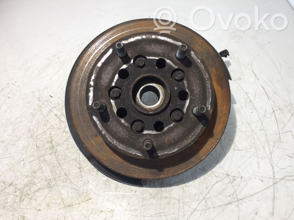 Front wheel hub