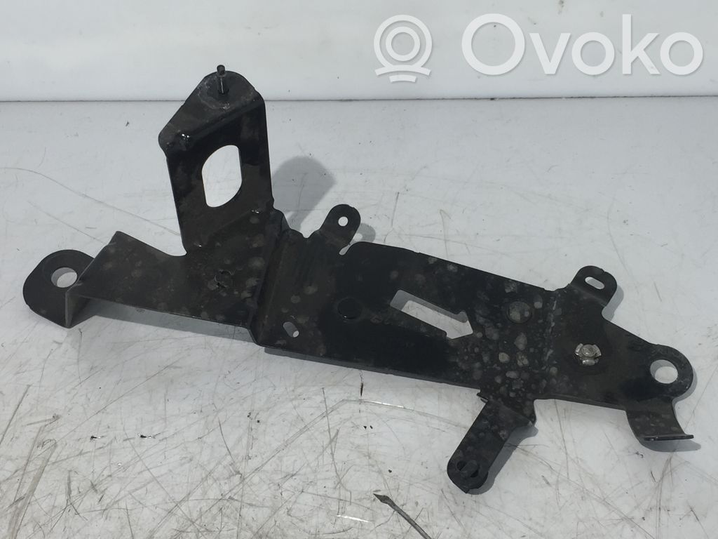 Bracket in trunk/boot   9806598980,KA124229000105