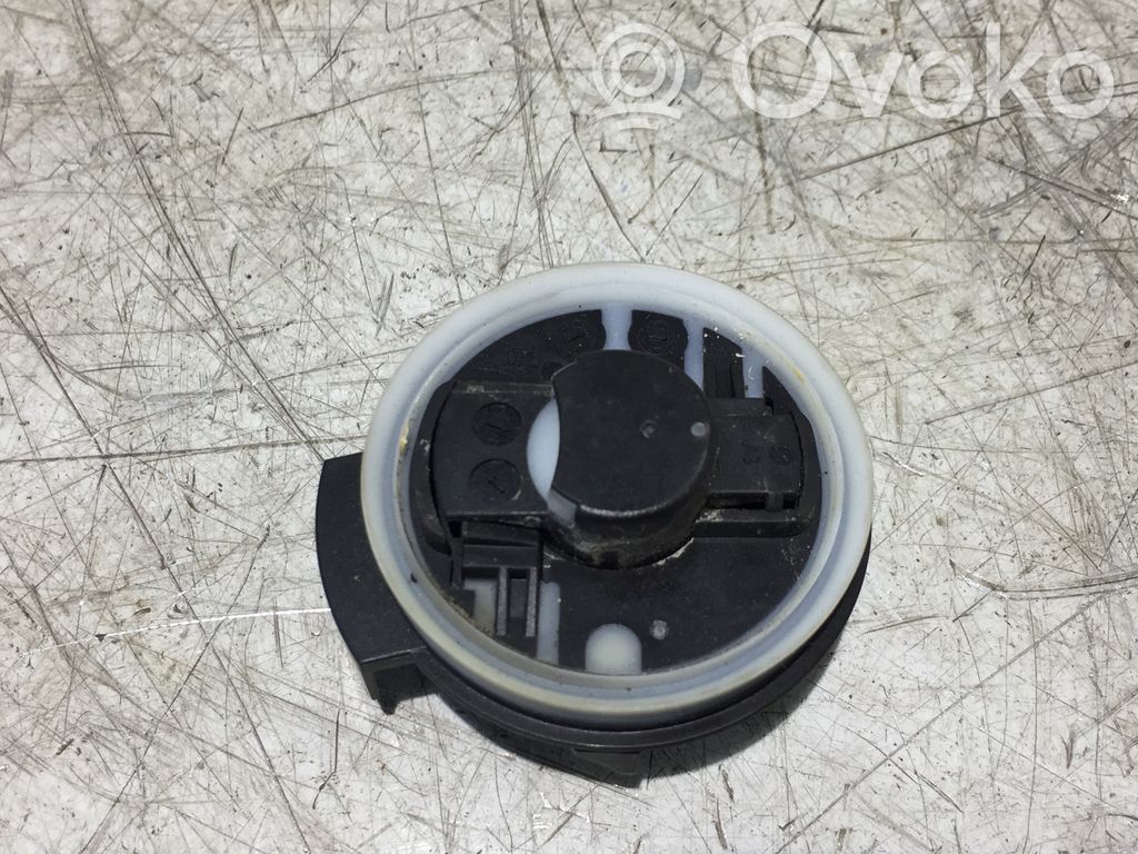 Volkswagen Golf VII Airbag deployment crash/impact sensor 
