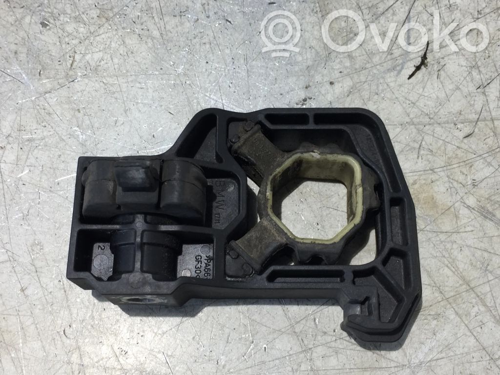 BMW 5 F10 F11 Staffa del pannello di supporto del radiatore 