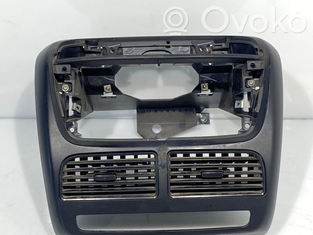 Fiat Doblo Grille d'aération centrale 